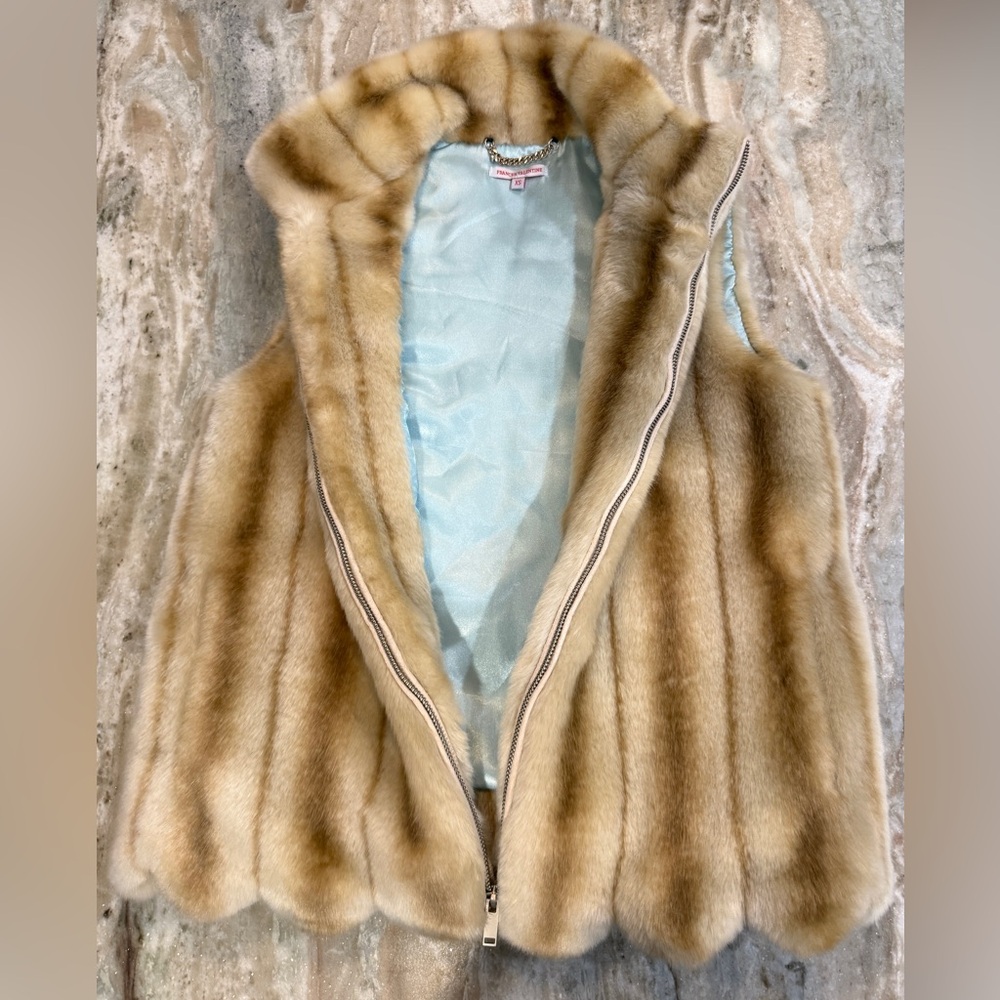 Women’s FRANCES VALENTINE Tan faux fur scalloped hem full zip vest- Size XS - Picture 8 of 12